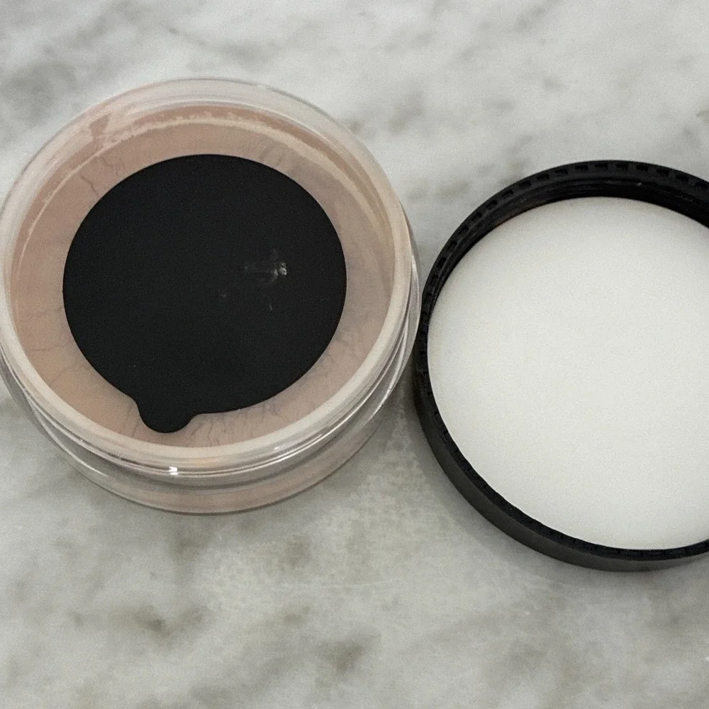 BeautiControl Secret Agent Mineral Powder Makeup 9g Pink Light Medium 14289.